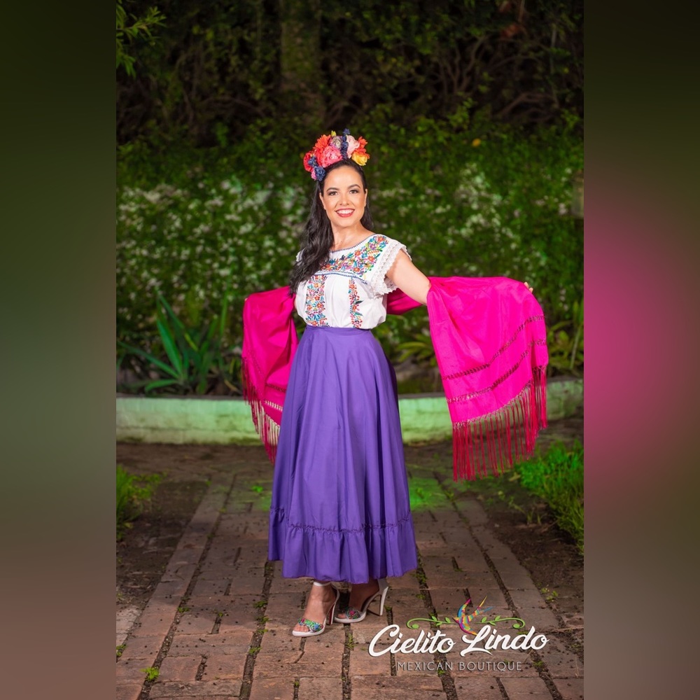 Mexican Folklorico Purple Un Vuelo Skirt